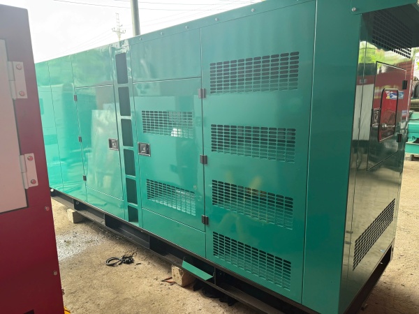 Máy phát điện Cummins 250kVA - Ảnh 2